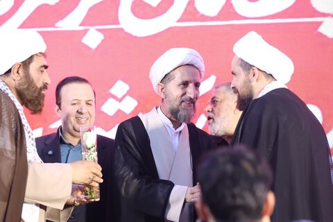 تصاویر / مراسم عمامه گذاری طلاب مدارس علمیه استان قزوین