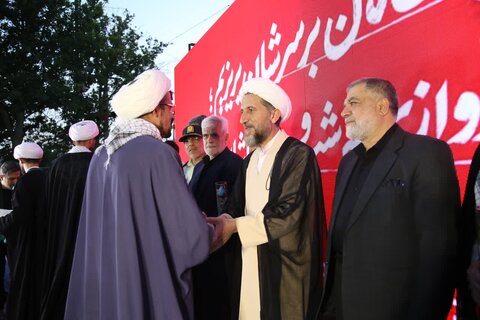 تصاویر / مراسم عمامه گذاری طلاب مدارس علمیه استان قزوین