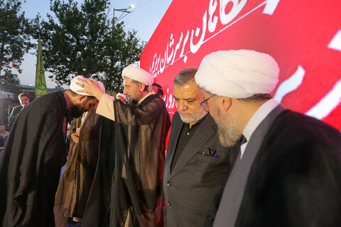 تصاویر / مراسم عمامه گذاری طلاب مدارس علمیه استان قزوین