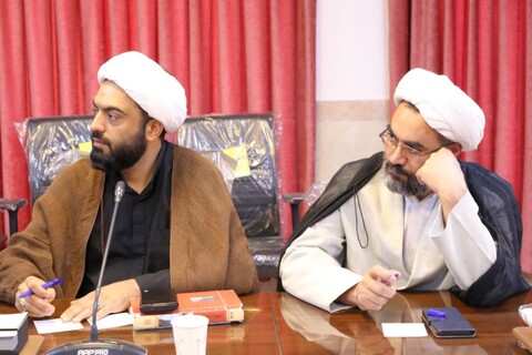 جلسه شورای راهبردی خبرگزاری، رسانه و فضای مجازی حوزه علمیه استان یزد با قید (برگزاری فوق‌العاده به جهت شرایط جنگی) برگزار شد