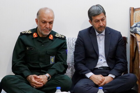 تصاویر / حضور مدیران شهری و استانی اصفهان در منزل پدری «سردارشهید مهدی ربانی»