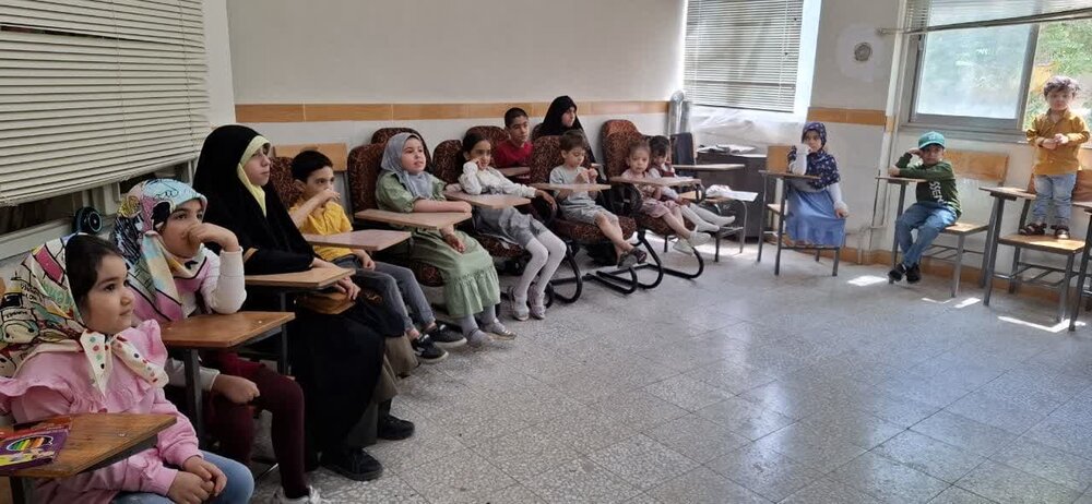 فیلم| جشن عید غدیر ویژه کودکان در مدرسه علمیه الزهرا(س) اراک