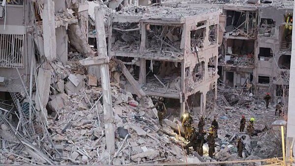 इजरायली विश्लेषक; आख़िरकार हमें ईरान से युद्धविराम की भीख माँगनी पड़ेगी इजरायली विश्लेषक; आख़िरकार हमें ईरान से युद्धविराम की भीख माँगनी पड़ेगी