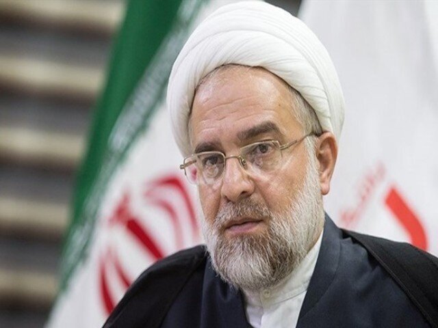 علما و نخبگان خیانت آمریکا در قبال تلاش‌های صلح‌آمیز را بازگو کنند