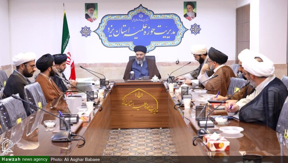 تصاویر/ دومین جلسه شورای راهبردی رسانه و فضای مجازی حوزه علمیه استان یزد