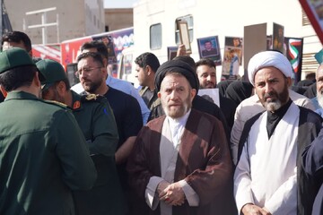 مردم راه پرافتخار شهدا را ادامه خواهند داد
