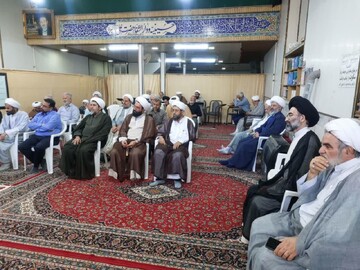 فیلم | جشن ولادت امام کاظم (ع) از طرف نماینده ولی فقیه درکاشان