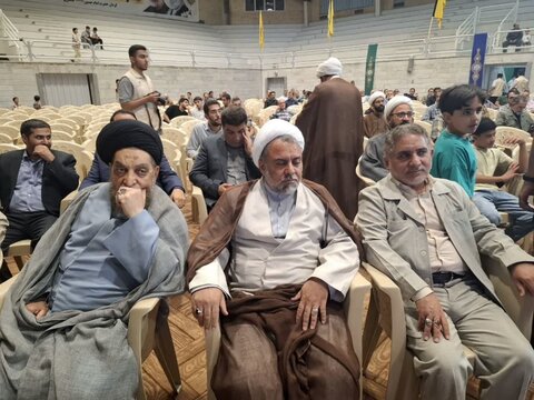 تصاویر/ویژه برنامه یاعـلـی‌مـددی به مناسبت عید غدیر درسالن ورزشی شهدای بسیج کاشان