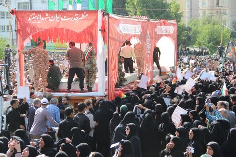 تصاویر وداع با شهیدان وطن در لرستان