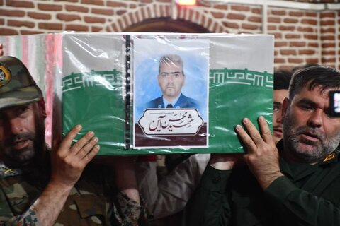 تصاویر/  تشییع پیکر مطهر شهید محسن آین در مسجد جامع سیدالشهدا (ع) خوی