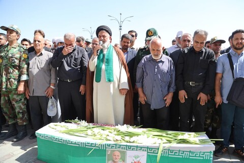 تصاویر / آیین تشییع پیکر شهید حسین احمدی از شهدای حمله رژیم صهیونسیتی