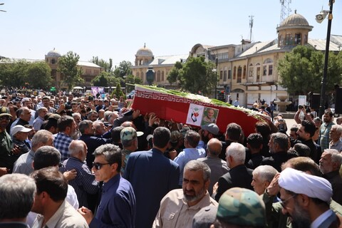 تصاویر / آیین تشییع پیکر شهید حسین احمدی از شهدای حمله رژیم صهیونسیتی