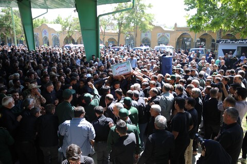 تصاویر/ آئین تشییع شهدای پدافند هوایی لشکر ۳ حمزه (ع) در تجاوز رژیم صهیونیستی به ارومیه