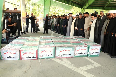 تصاویر/ آئین تشییع شهدای پدافند هوایی لشکر ۳ حمزه (ع) در تجاوز رژیم صهیونیستی به ارومیه