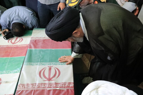 تصاویر/ آئین تشییع شهدای پدافند هوایی لشکر ۳ حمزه (ع) در تجاوز رژیم صهیونیستی به ارومیه