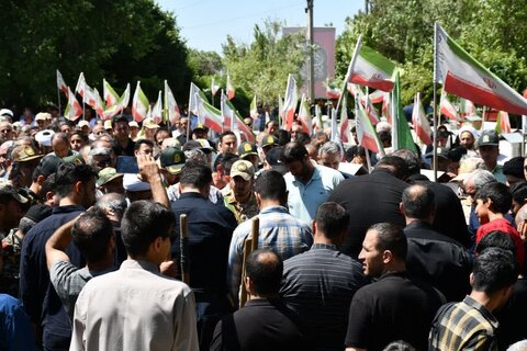 تصاویر/ تشییع پیکر شهید "محسن آین" در گلزار شهدای خوی