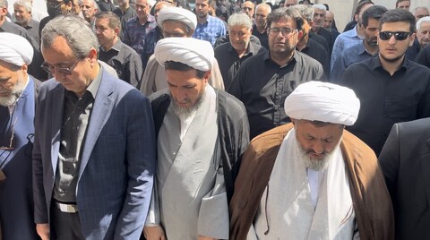 تصاویر/ آیین تشییع پیکر شهید محمد جواد ناصری” فرزند امام جمعه هادیشهر در تبریز