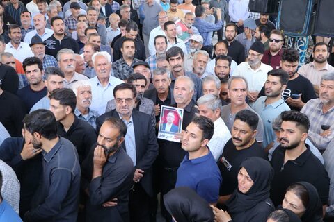 تصاویر با شکوه تشییع شهدای وطن در بروجرد
