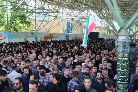 تصاویر با شکوه تشییع شهدای وطن در بروجرد