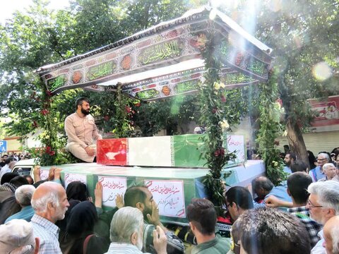 تصاویر با شکوه تشییع شهدای وطن در بروجرد