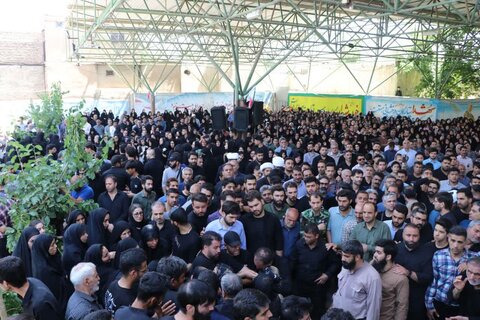 تصاویر با شکوه تشییع شهدای وطن در بروجرد