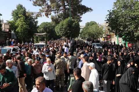 تصاویر با شکوه تشییع شهدای وطن در بروجرد