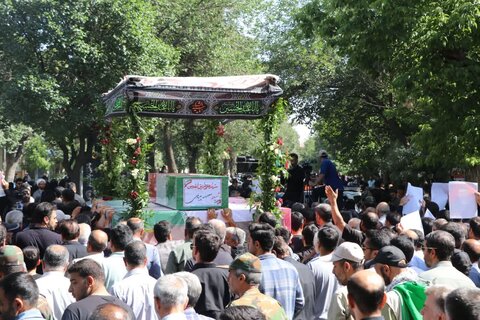 تصاویر با شکوه تشییع شهدای وطن در بروجرد