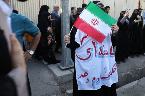 تصاویر/ تشییع باشکوه پیکر مطهر شهدای حمله تروریستی رژیم صهیونیستی در قم