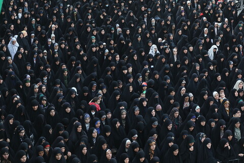 تصاویر/ تشییع باشکوه پیکر مطهر شهدای حمله تروریستی رژیم صهیونیستی در قم