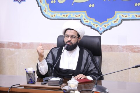 جلسه بصیرت افزایی با ارائه حجت‌الاسلام والمسلمین سعادتمند و حضور کادر مدارس علمیه یزد