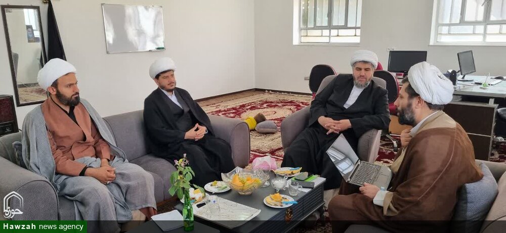 مسائل پژوهشی مدرسه علمیه علی‌بن ابی‌طالب ایذه بررسی شد