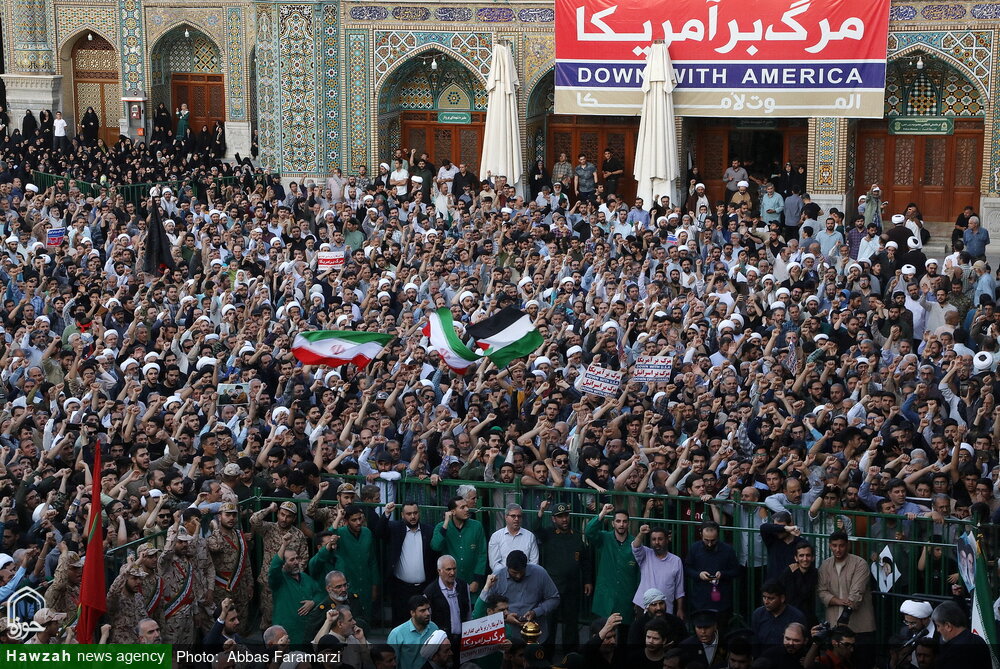 Grand Funeral Held in Qom for Martyrs of Zionist Regime's Terrorist Attack