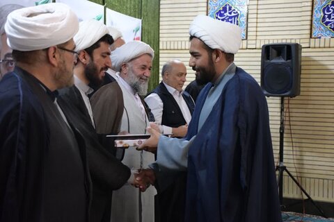 تصاویر/ مراسم اختتامیه سال تحصیلی 1404-1403 مدرسه علمیه  رسول اکرم (ص) تکاب