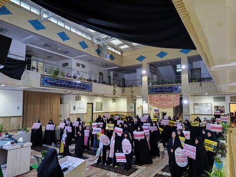 تصاویر/ مراسم بزرگداشت شهدای حملات تروریستی رژیم صهیونیستی در مدرسه علمیه ریحانة الرسول ارومیه