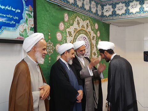 تجمع طلاب و اساتید در حمایت از انتقام سخت به همراه مراسم عمامه‌گذاری طلاب