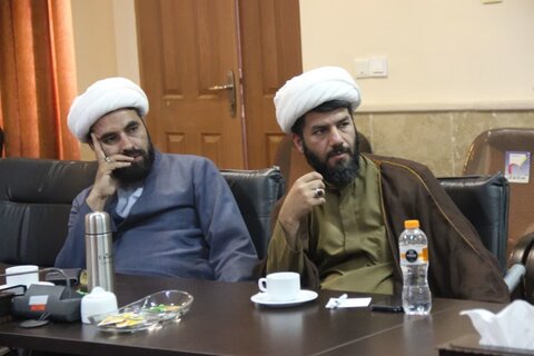 تصاویر / نشست بصیرتی در حوزه علمیه استان قزوین