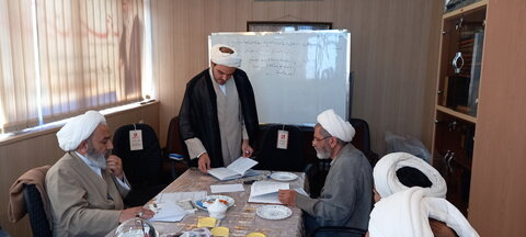 تصاویر/ برگزاری آزمون اخذ مجوز استادی برای نخستین بار در کاشان