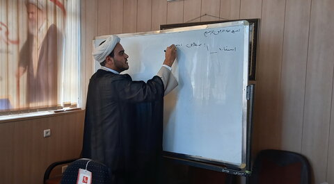 تصاویر/ برگزاری آزمون اخذ مجوز استادی برای نخستین بار در کاشان