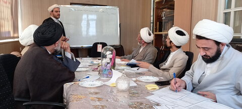 تصاویر/ برگزاری آزمون اخذ مجوز استادی برای نخستین بار در کاشان