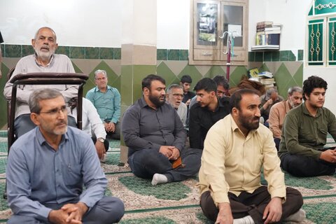 تصاویر برگزاری جلسه تبیینی رویداد های اخیر با حضور نماینده ولی فقیه در لرستان