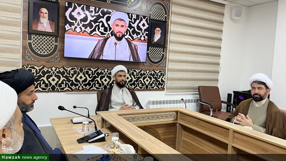مبلّغان با توجه به شرایط جنگی کشور شیوه تبلیغی را تغییر دهند