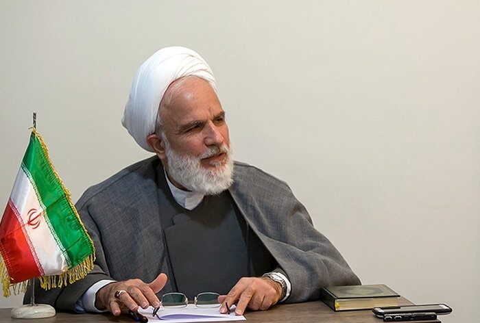 تمام پیش‌بینی‌های دشمن غلط از آب درآمد / مردم مقاوم و استوار ایستاده‌اند