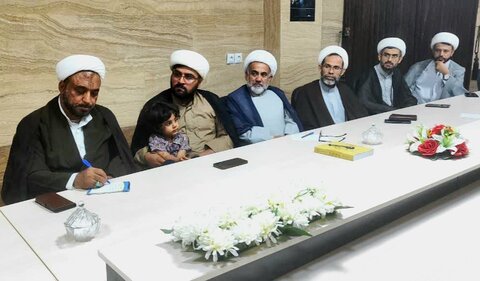 تصاویر/ نشست روحانیون در شهرستان کنگان