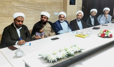 تصاویر/ نشست روحانیون در شهرستان کنگان