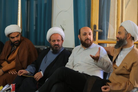 تصاویر/ جلسه انتخاب واحدهای شهرستانی قرارگاه جهادی شهید حاجی زاده