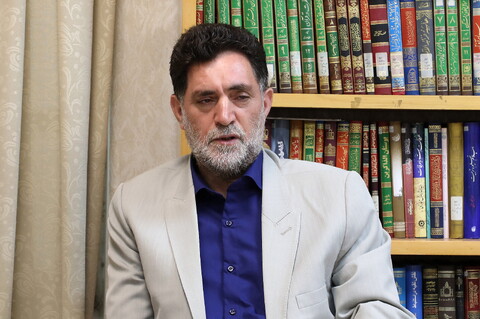 تصاویر/ دیدار مدیرکل فرهنگ و ارشاد اسلامی استان قم  با آیت الله اعرافی