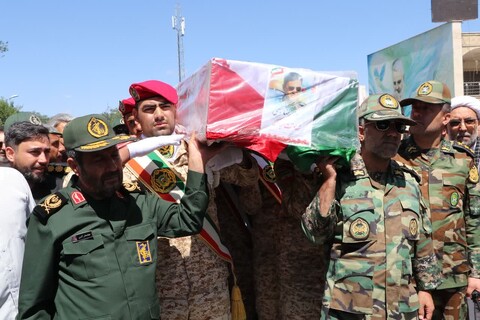 تصاویر| تشییع پیکر قهرمانان وطن در زنجان