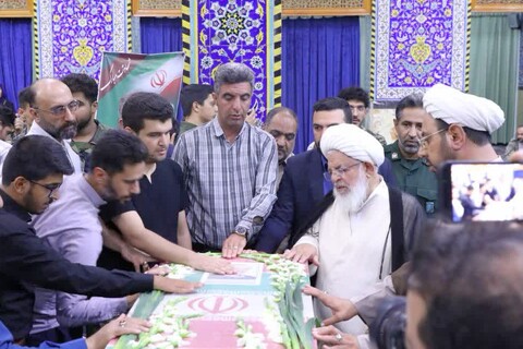 تجمع و اعلام آمادگی روحانیون و طلاب حوزه علمیه و مردم شریف یزد علیه جنایات رژیم صهیونی