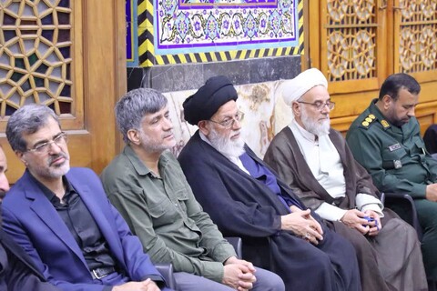 تجمع و اعلام آمادگی روحانیون و طلاب حوزه علمیه و مردم شریف یزد علیه جنایات رژیم صهیونی