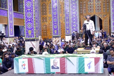 تجمع و اعلام آمادگی روحانیون و طلاب حوزه علمیه و مردم شریف یزد علیه جنایات رژیم صهیونی